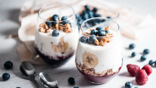 Two glasses yogurt fruit granola - private free wallpaper