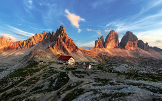 Mountain house clouds blue sky - a few mountain free wallpaper