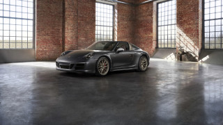 Black porsche winter japanese scene - a black porsche free wallpaper