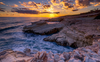 Sunset ocean rocks beach landscape - the shore free wallpaper