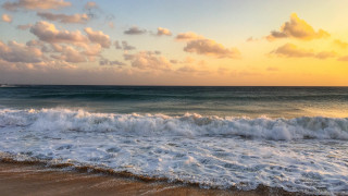 Beach waves sunset boat cityscape - wave free wallpaper for desktop