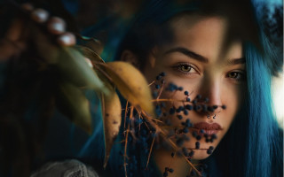 Blue hair flower banana plant - her other hand free wallpaper for desktop