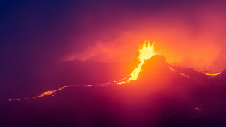 Fire mountain orange red sky - red light free wallpaper