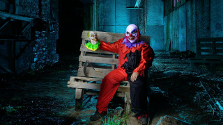 Clown bench toy bottle night - a bench holding free wallpaper