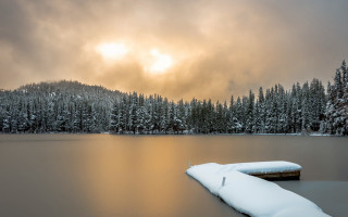 Lake snow dock trees sunbeam - a lake free wallpaper for desktop