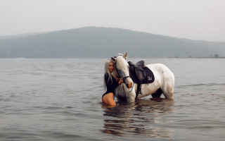 Woman horse water romantic cinematic - her back free wallpaper