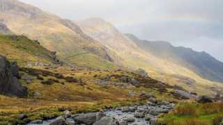 Stream lush green valley rainbow - a rainbow free wallpaper