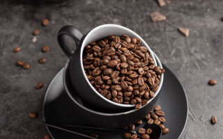 Coffee beans spoon photorealism food - a spoon free wallpaper