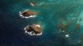 Three islands blue ocean aerial - blue water free wallpaper