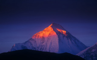Mountain peak orange light dark - peak free wallpaper