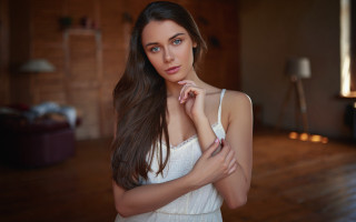 Eszter mattioni portrait white dress - free portrait wallpaper for desktop