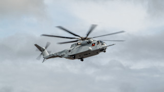 Helicopter cloudy sky military propellers - the front of the helicopter free wallpaper