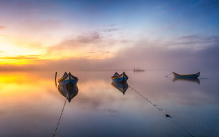 Boats lake cloudy sunset mountains 3 - dawn free wallpaper for desktop