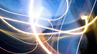 Blue sky light streak person - a blurry photo free wallpaper