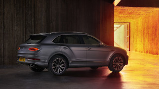 Grey car dim room open - a grey car free wallpaper