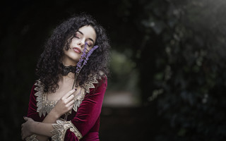 Gothic portrait curlyhair reddress flower - curly free wallpaper