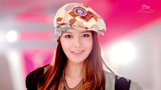 Woman hat necklace accessories fashion - fanny mcian free wallpaper