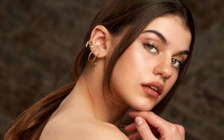 Woman earrings ring brownhair lookingatcamera - chernik free wallpaper for desktop