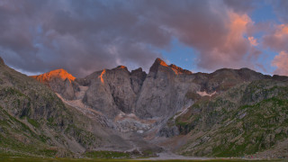 Mountain range sunset clouds river - a river running free wallpaper