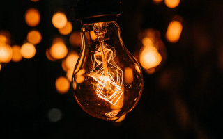 Lightbulb glow lantern bokeh space - free light wallpaper