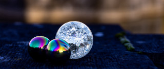 Ring shiny balls rose bud - shiny free wallpaper