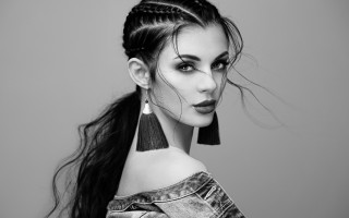 Woman ponytail denim elegant artdeco - long hair and a ponytail free wallpaper