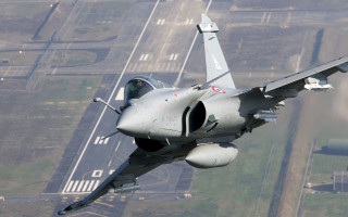 Fighter jet sky runway urban - a fighter free wallpaper