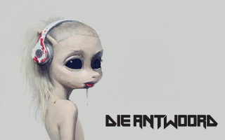 Creepy doll headphones blood face - alien free wallpaper