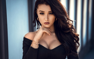 Elina karimova long hair black 2 - a black top free wallpaper
