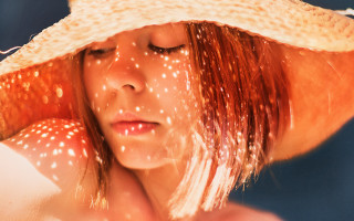 Woman sunhat blowinghair pointillism summer - pointillism free wallpaper
