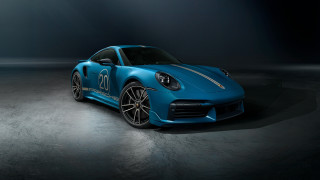 Blue sports car dark room 32 - gradient light blue free wallpaper