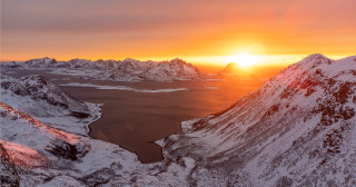 Mountain range sunset lake snow - artur grottger free wallpaper for desktop