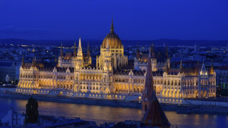 Cityscape clocktower night river bridge - aladár körösfőikriesch free wallpaper