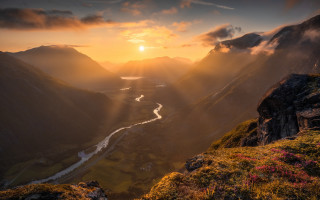 Valley river sunset clouds cityscape - a valley free wallpaper