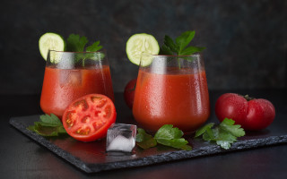 Tomato juice glasses cucumbers mint - dennis flanders free wallpaper