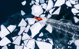 Boat ice floes ocean night - frostbite 3 engine free wallpaper