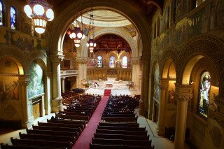 Church red carpet aisle alter - stained glass window free wallpaper