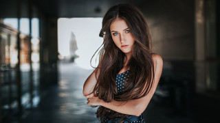 Elina karimova hallway portrait serious - a hallway free wallpaper