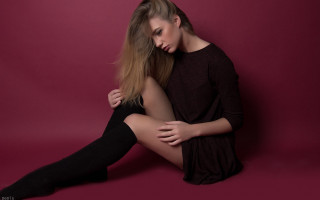 Woman crossed legs black stockings - black stocking free wallpaper