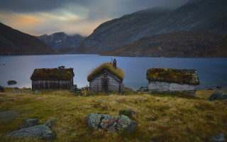 Small houses lake mountains sunset - alexander jansson free wallpaper