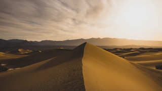 Desert tall dune mountains sunset - a desert free wallpaper