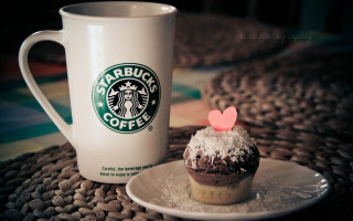 Cupcake starbucks heart plate table - a cupcake free wallpaper