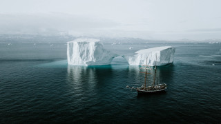 Boat icebergs ocean sky ecological - arie smit free wallpaper