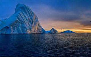 Iceberg sunset ocean bird matte - a large iceberg free wallpaper
