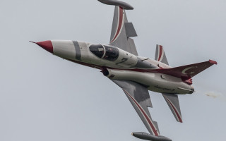 Jet smoke landinggear cobra dahlov - a jet free wallpaper