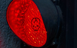 Red stoplight skull moon japanese - path free wallpaper