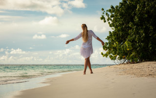 Beach woman white dress ocean - a white dress free wallpaper for desktop