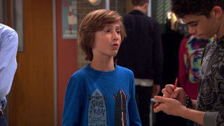 Boy blue shirt cellphone blurry - a blue shirt free wallpaper