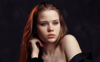 Red haired woman portrait blue 3 - pale free wallpaper for desktop