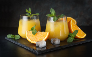 Orange juice glasses ice mint - a tray free wallpaper